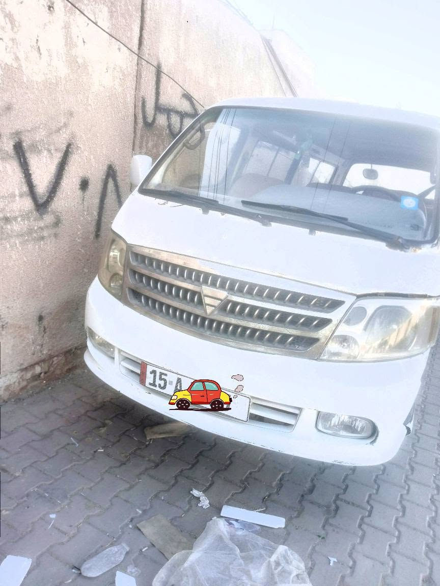 السلام عليكم ورحمه الله وبركاته فتون موديل تسعه رقم انبار انكليزي بسمي تحويل مباشر مصفره هيئه وغرامات رقم شاصي شعار بلتكمه مذكور بلسنويه تخم تاير صدر امامي خلفي كهربائيات كله شغاله مكينه كير اكسل خير من الله رايدها 47ورقه شراي يتصل ***********
