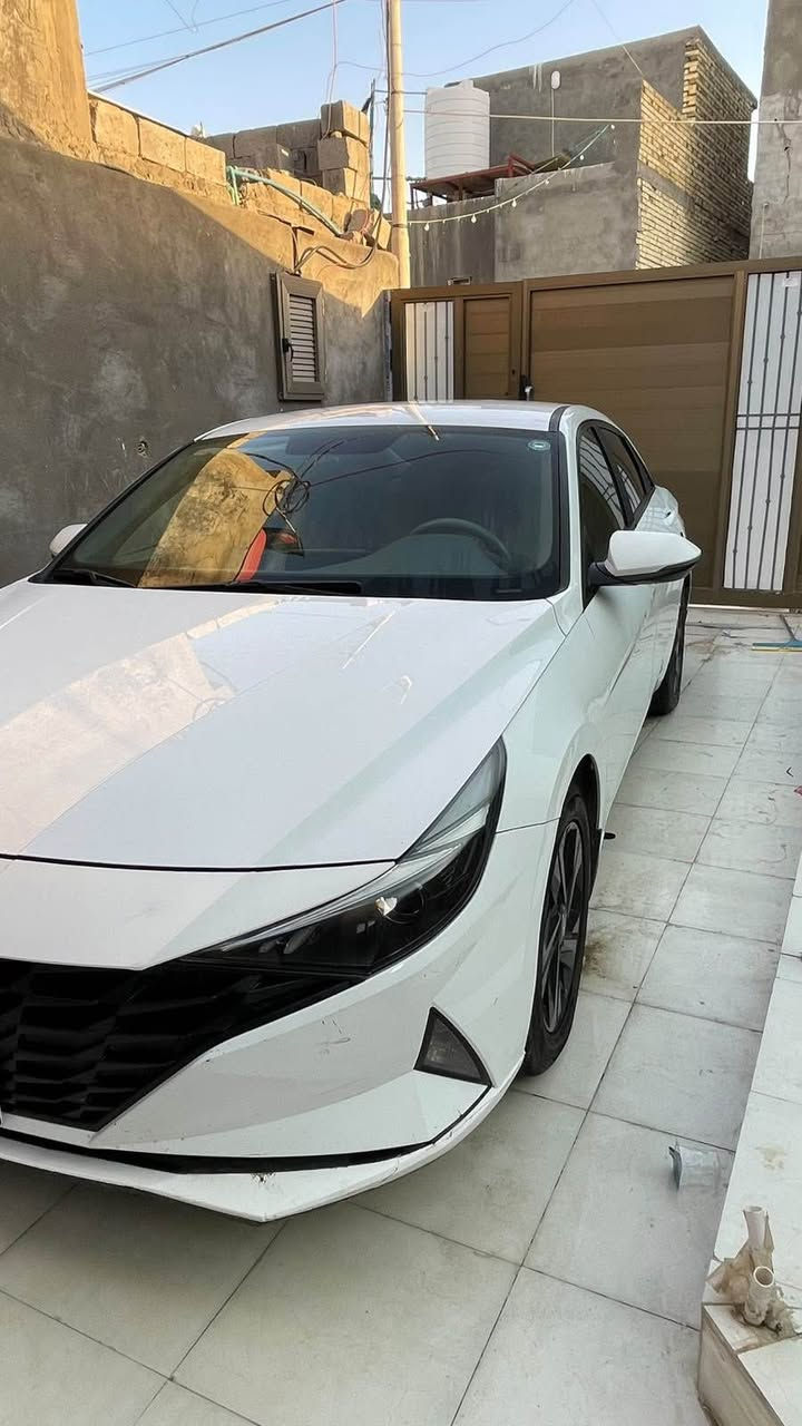 النترا خليجي اربيل موديل 2021 سنويه مامنتيهه 
محرك 2000 دوش
تبريد قطعتين 
حساسات خلفيه 
تحكم بالستيرن 
3 انضمة قيادة
السعر 133 وبيهه مجال 
السونار موجود بالصور
*********** البصرة, العراق
