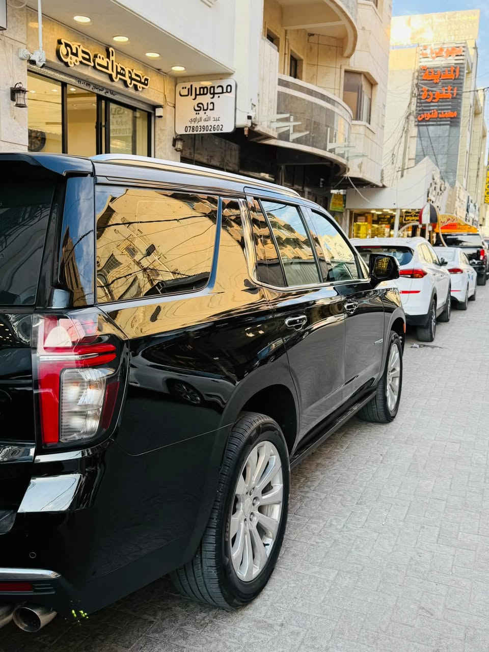 للبيع تاهو برايمر 2023 خليجي وكاله المنصور 

فول موصفات 1/1 علئ فائه 

كفاله عامه من صبغ وتبديل دبل كود 
( بيها BDR مكان رصعتين صغير فقط ) 
سونار جديد اول بارحه ماخذه مرفوق ويا الصور 
كير ومكينه كفاله 

عداد km 77 

بانروما 
مقاعد جاد + تدفئه تبريد 
داتاشو 
شحن واير لس 
صندوق كهرباء 
شاشات مقاعد 
سماعه JBL 
خزن ميموري 
داخل عسلي 
5 كامرات محيطيه 
دفع رباعي 
هوايه بيها موصفات معروفه البرايمر بمواصفاته الفول 
رقم بغداد تحويل ثاني يوم 

السعر (475 ) بيها مجال بسيط ارخص تاهو برايمر ممكن تشوفها بنظافتها 
مكانها الرمادي 
***********
