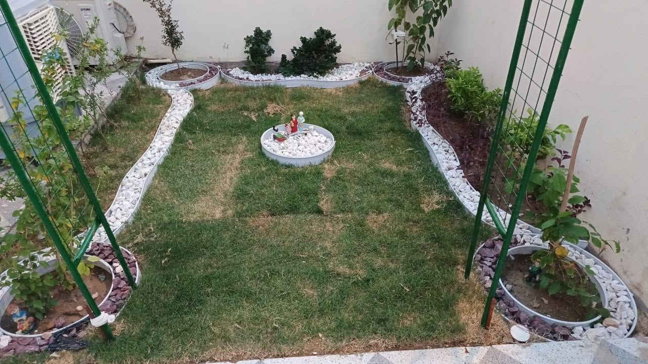 حديقتنا في مجمع أطياب السكني كربلاء 🥰🙏.. 

ديكورات و تصاميم عصرية تضفي لمسة جميلة.... 

نعمل داخل كربلاء... 

***********
