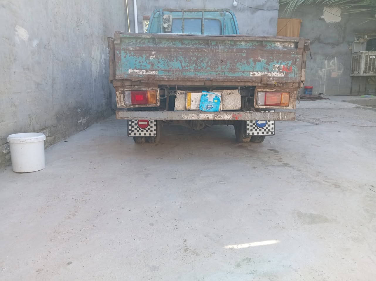 السلام عليكم كيا 95رقم بغداد سنويه 28مكينه وكير كفاله رقم شاصي شعار حداده صدر خير من الله تخم تأير السعر 40 الاستفسار اتصل على الرقم *********** مكان السياره بغداد المعامل

