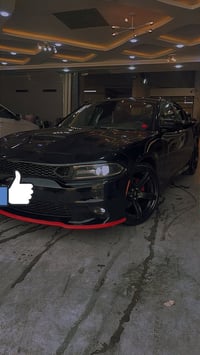 جارجر موديل 2015  اصل ‏مواصفات SXT   شاشه كبيره  حادث بدون ايرباك جان ...
