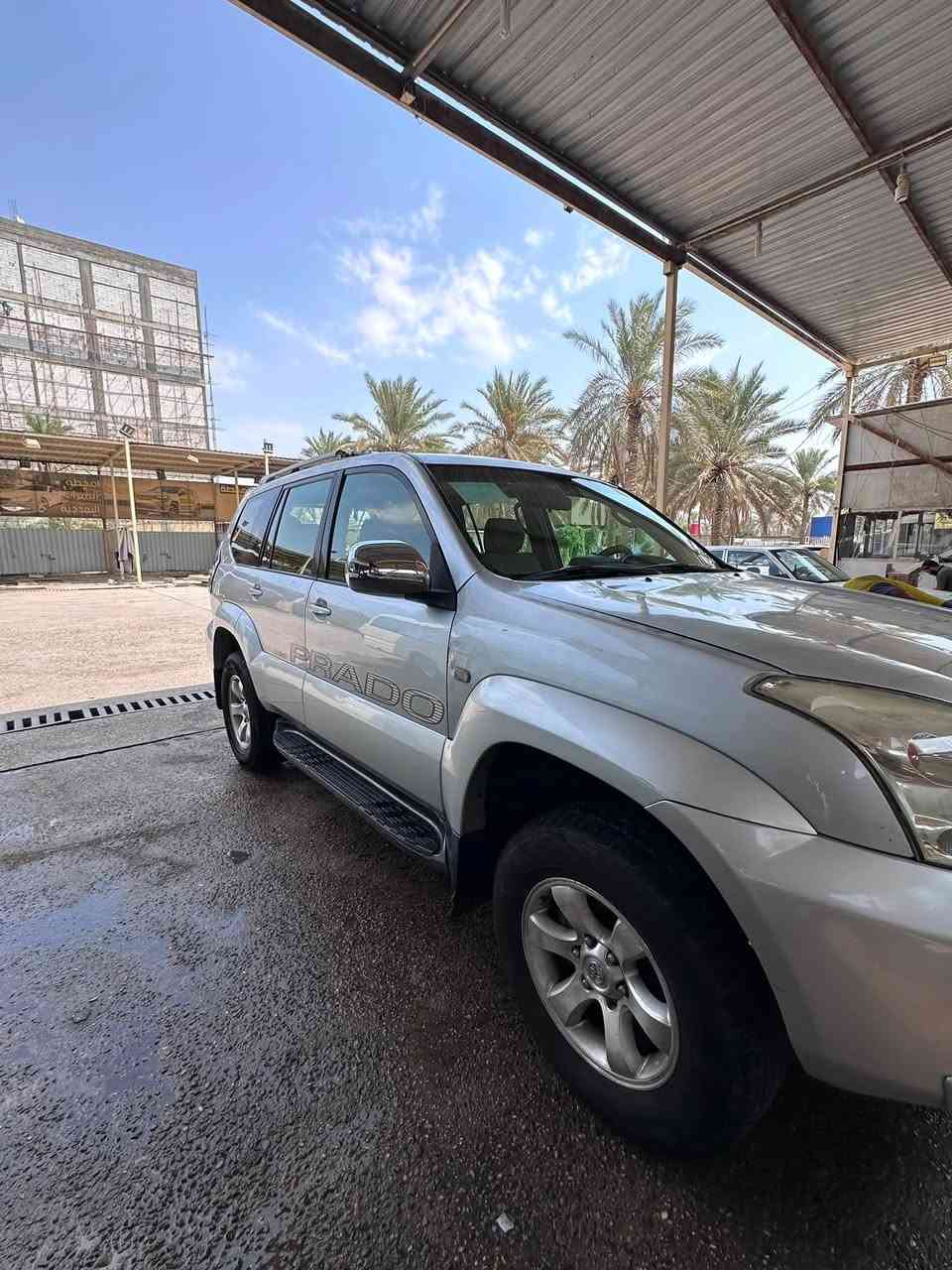 السلام عليكم برادو ٢٠٠٥ محرك ٦ سلندر ٣ قطع تبريد ٧ راكب دل تانكي فتحه  بالقماره المرايات شفط كشنات جلد سبير تعليك رقم أنگليزي هزه جديده رقم سليمانيه صور بالتعليقات بيع او مراوس بأحدث من ٢٠١٠ لحد ٢٠١٣ العنده يدخل خاص
