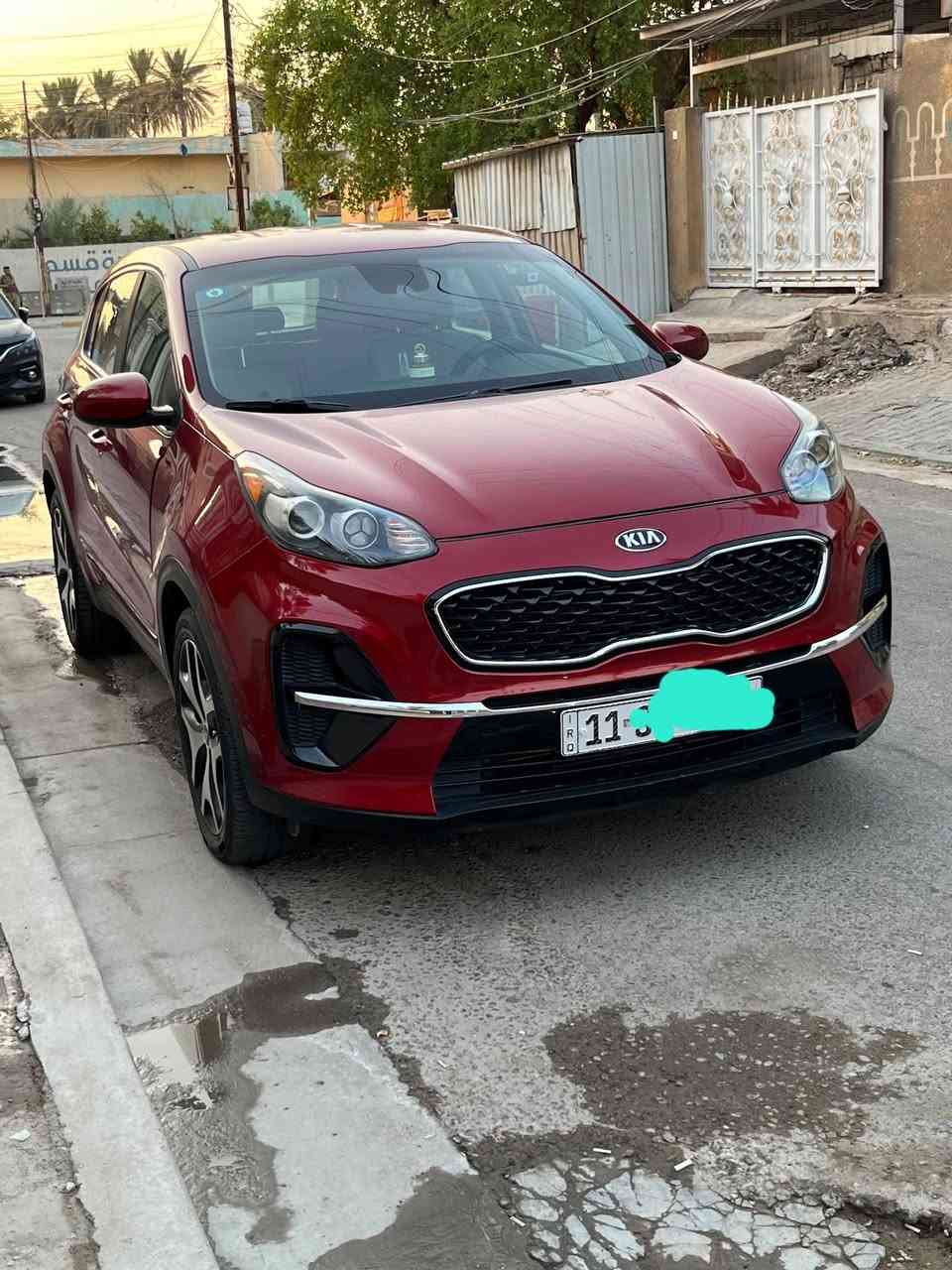 سبورتج وارد محرك جي دي موديل ٢٠ ماشيه ٧٠  الف بدون صبغ وبدون حادث بيها ملاحظات موجوده بالصور جديده السياره من كل شي السعر ١٥٥ $ مكاني بغداد اتصل للاستفسار أكثر 
***********
