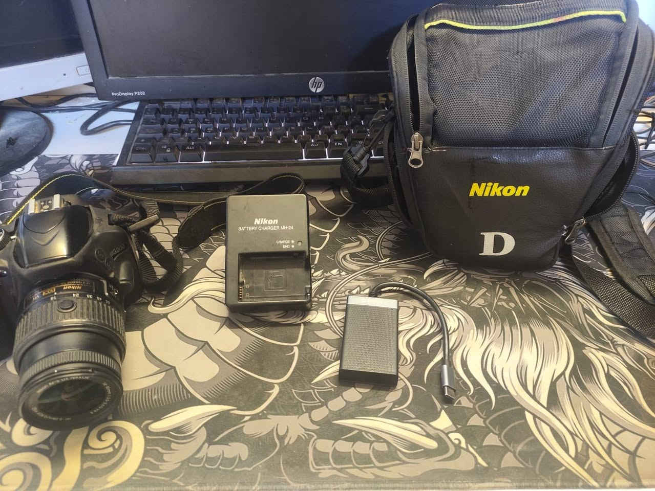 نيكون D3200 للبيع بي فلاش

أغراضه كامله تجي ويا

شاحنه
جنطه 
 لحزام متن
كفر سيليكون  حمايه 
رام 
شاحنه نقل صوار
سعره ٢٥٠ الف قفل
مكاني النجف ماكو خدمت توصيل 

للتواصل: ***********
