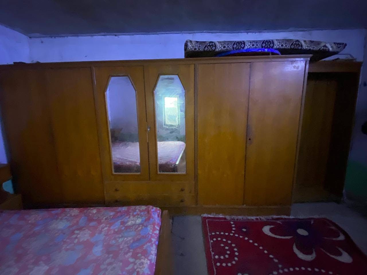 غرفة صاج عراقية • ٦ بيبان • ميز مراية