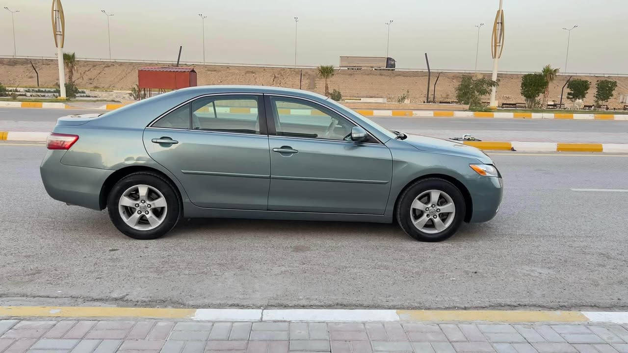 للبيع او مراوس بأحدث 
كامري 2007 أمريكي 🇺🇸 
السيارة كلين بدون ضرر وبدون صبغ مكفولة بيها ملاحضات بارد 
تبريد ❄️ ثلج
تخم تاير جديد 
كهرباء كلها شغاله 
رقم بغداد باسمي تحويل مباشر 
مكان السيارة-قضاء العلم-قرية الربيضة
السعر 100$ بيها مجال شيء قليل
للاستفسار ***********
