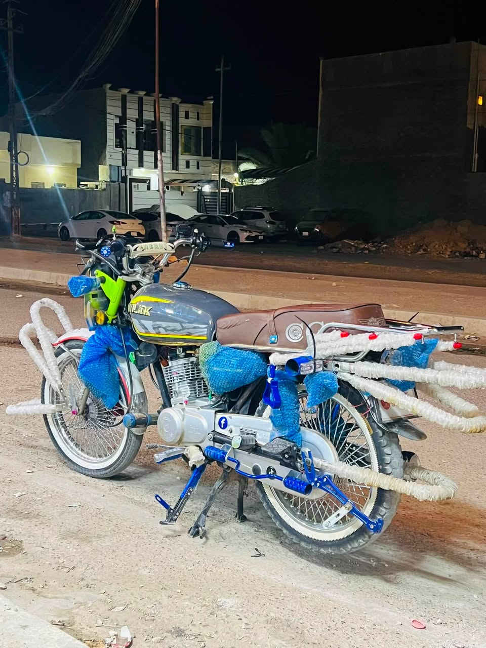 تايكر موديل 24 باب اول مجمبز على 24 حبايه مزود بكلچات رياضيه للمحرك هورن بوش بعقل رياضي ستانه وسكان رياضي السعر 800 وبي مجال شي قليل لمو شراي يعبر المنشور الاستفسار:***********
