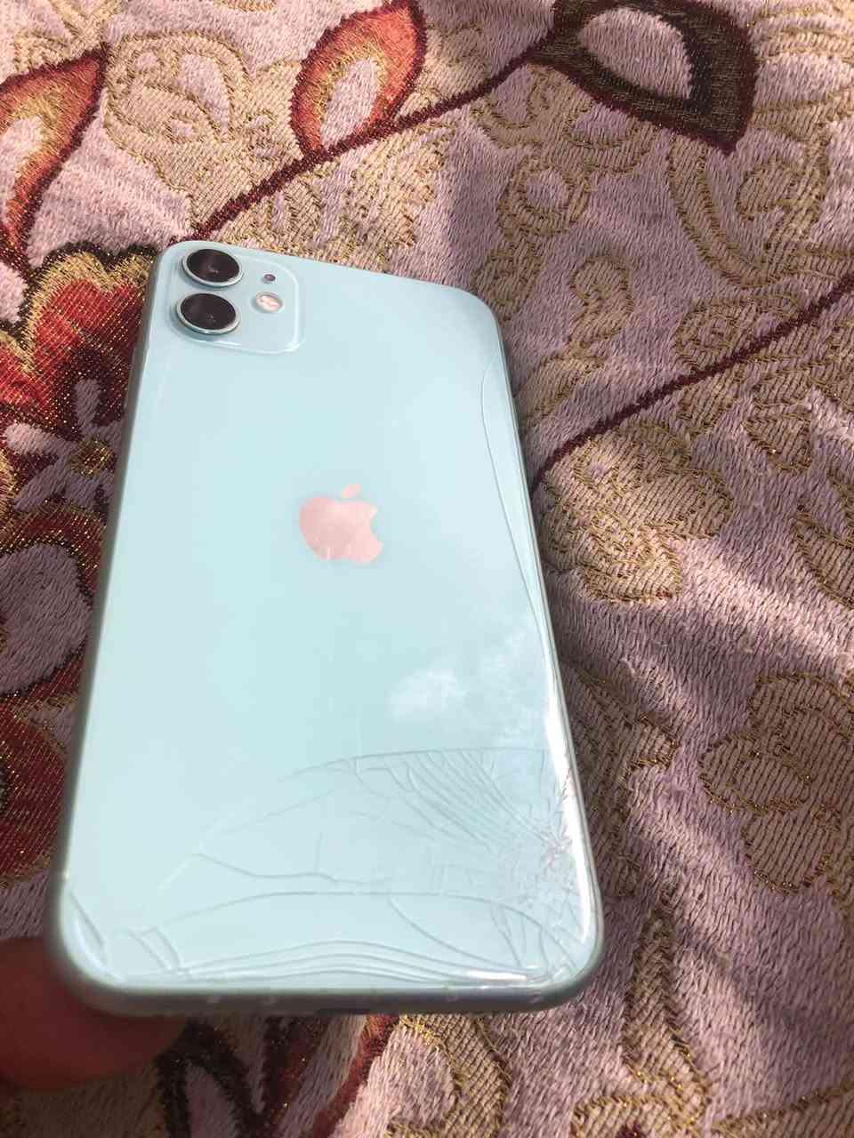 ايفون ١١ • ١٢٨ • شاشة مبدلة
