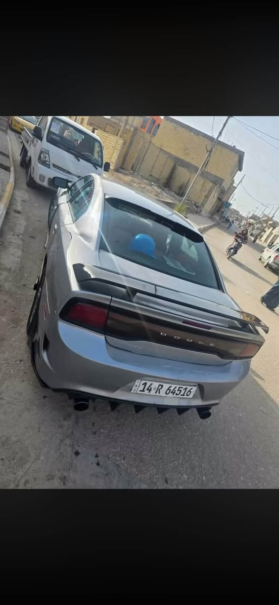 ٢٠١٤ 
مكان السماوه 
السعر ١٣٥ بيه مجال 
***********
بدون شاصي بدون عابر سياره رقم بصره تحوليه مباشر كفاله عيب شرعي وغرامات

