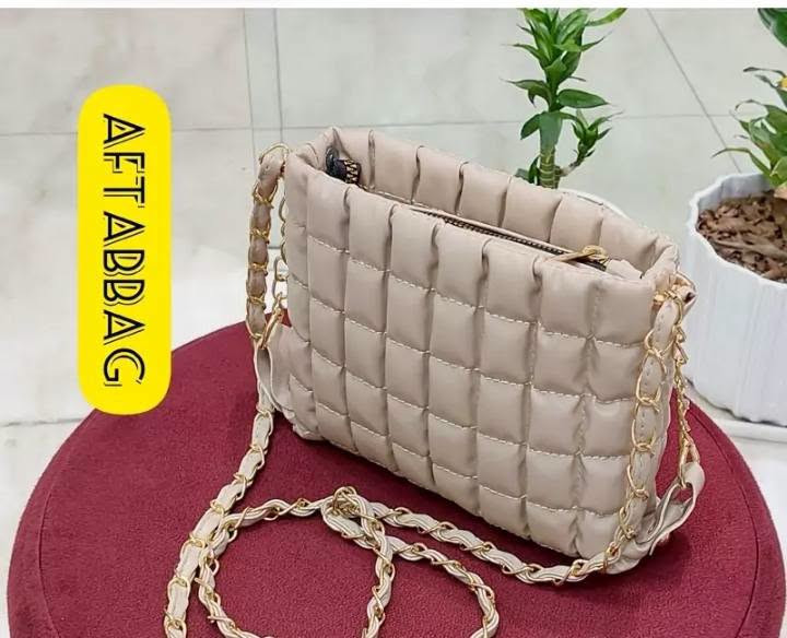 لا توجد تفاصيل

نص مكتوب في الصور:
- Styli
- Zebra Print Shoulder Bag For Default Category at UAE | Styli
- العلامة التجارية: Kogan
- انتقال
- حفظ
- مشاركة
- قد تكون الصور محمية بموجب حقوق النشر. مزيد من المعلومات
- AFTABBAG