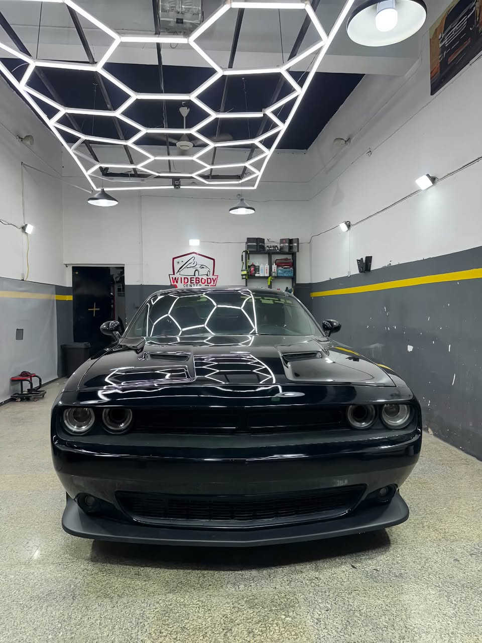 جالنجر موديل2020
ماشيه 80 ميل
موصفات sxt
سنويه جديده رقم سليمانيه
كير محرك كفاله 
ضرر جاملغ خلفي فقط 
جاملغ امامي شبر بارد بدون صبغ
السعر 165 
***********

نص مكتوب في الصور:
- 000-30781060 - 07/19/2021 - IAA