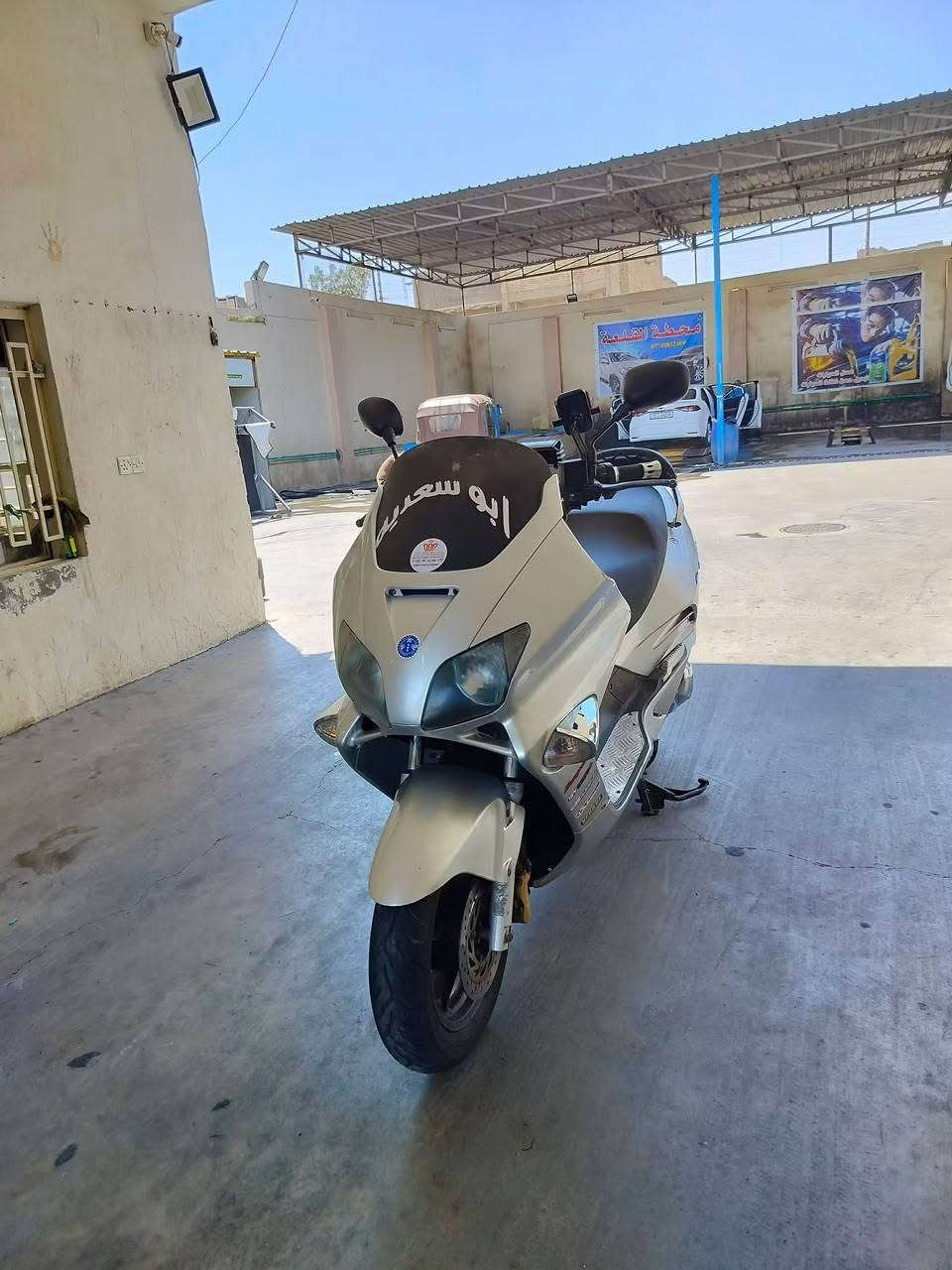 السلام عليكم
دارجة فورزة للبيع 0.6
السعر /700 الف 
العنوان / بغداد البلديات 
الرقم /***********
