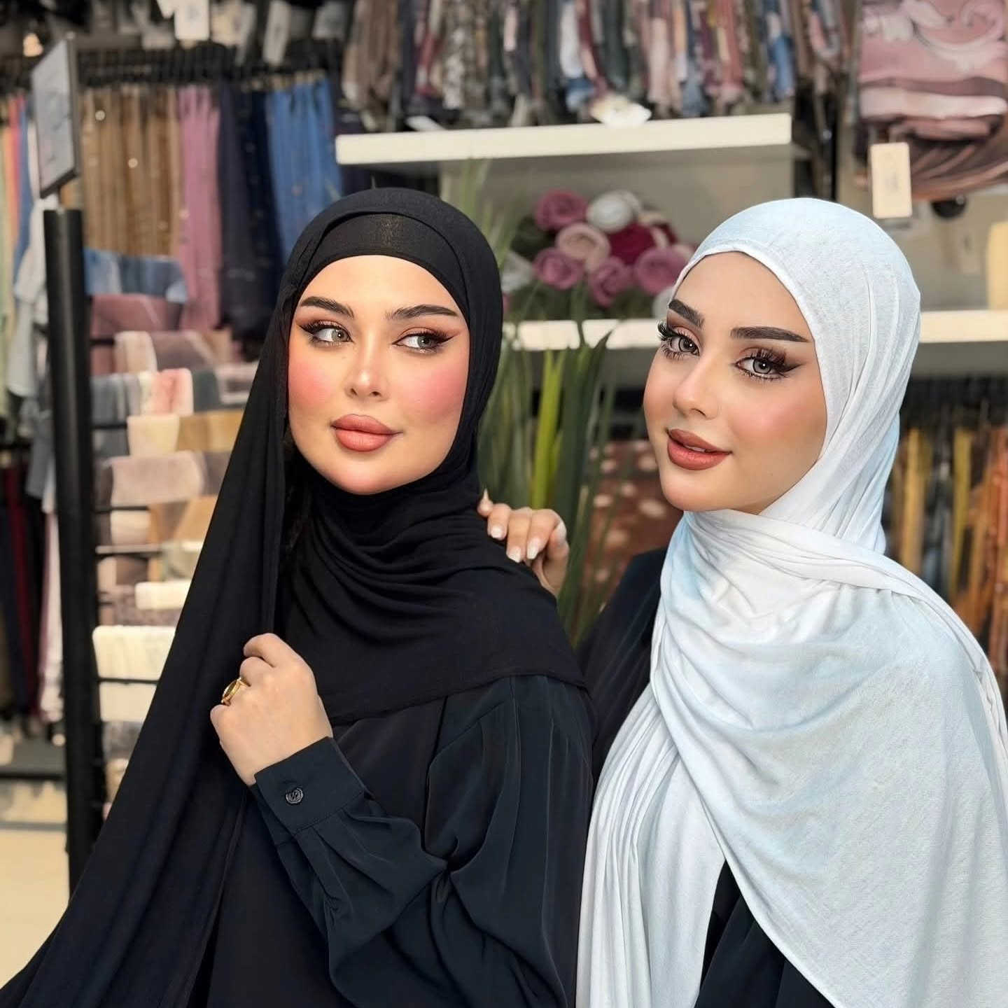 #حجابات_ماركة_عنوان_الاناقه🌸
لأن الشال مو مجرد قطعة… هو لمسة أناقة تكمل إطلالتك 💕
ألوان عصرية، خامات ناعمة، وتنسيقات تناسب كل الأذواق
اختاري شالك اليوم وخلي ستايلك يحچي عنك 💗💗
 
#شيلة_دلاليد 
___________________________

‎زورونا  في موقعنا الكائن 👇👇👇
‎الانبار_هيت_حي الجمعية _ مقابل مدرسه الصمد

#للحجز_السريع_واتساب ***********

صفحتنا عبر الانستغرام

Marka_shal
‎يتوفر خدمه توصيل لكافه انحاء العراق 🚙🚕🚗
