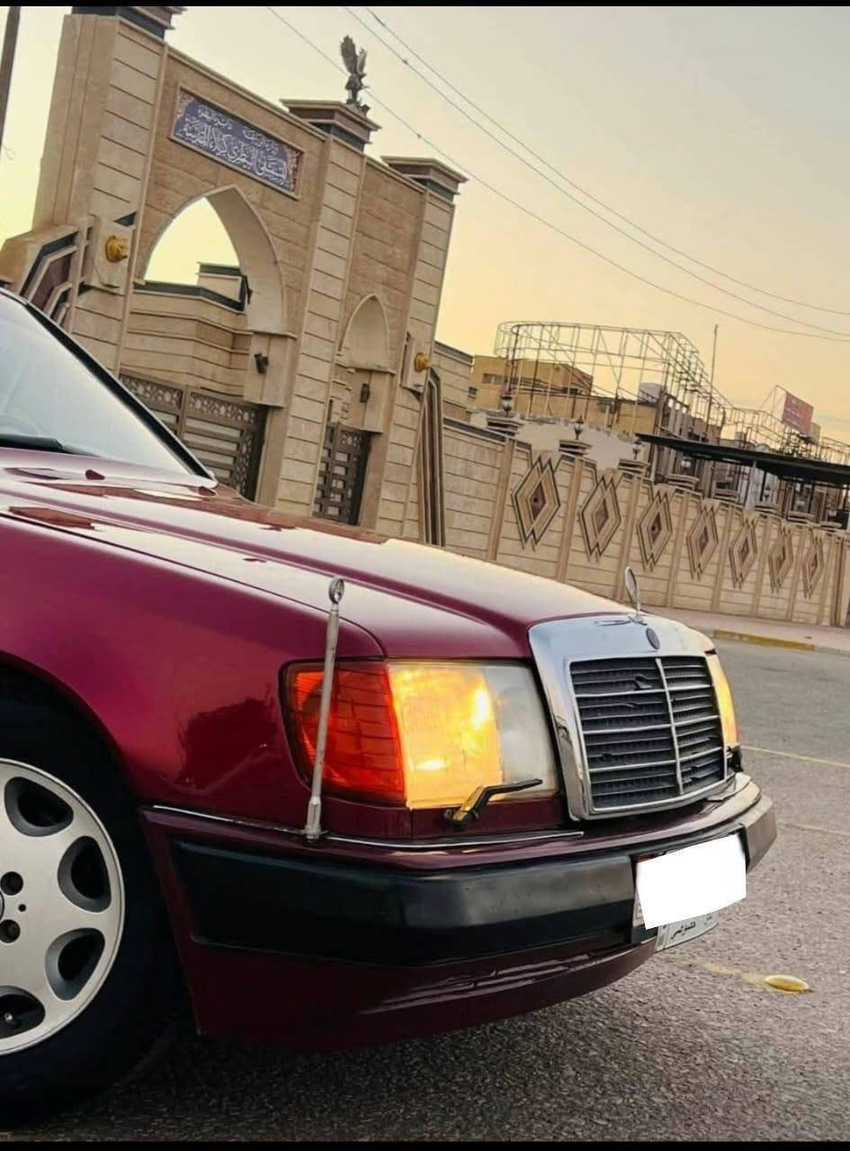 سلام عليكم مارسدس دب محرك بلادي 6 سلندر سياره جاهزه العنوان بغداد الرقم *********** السعر 70 وبيها مجال

