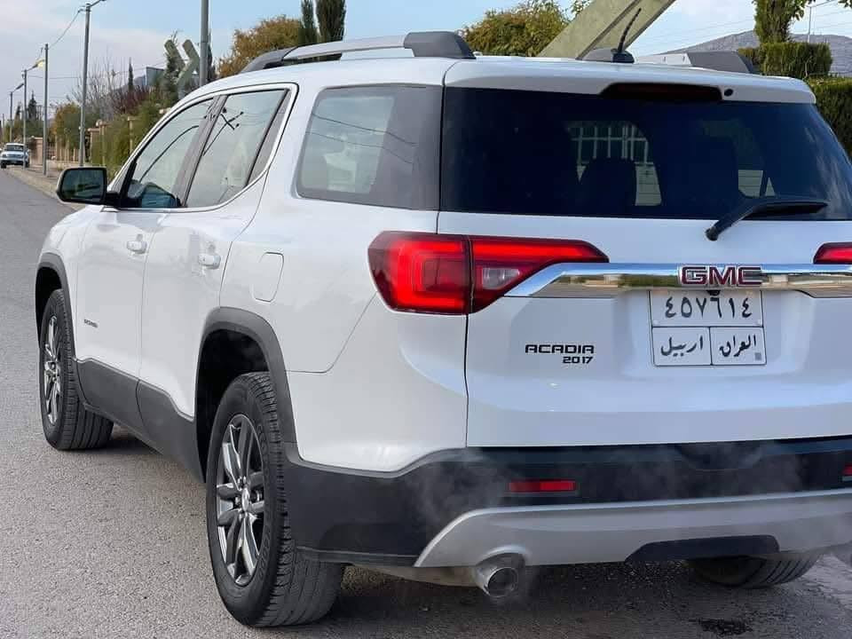 GMC. ACADIYA 2017 
***********
***********
2 parcha sbux 
150 gala
