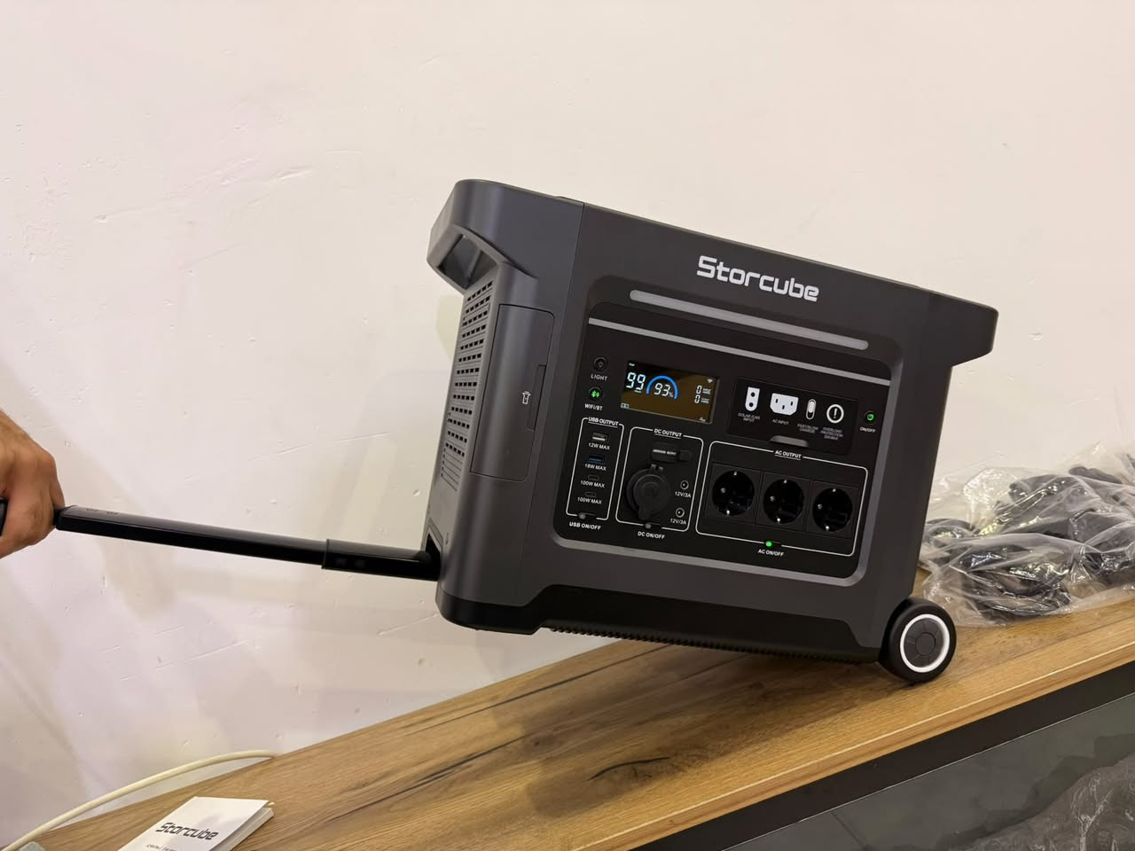 🔋 Power Station Store CUBE ⚡

▪️ السعة: 2560Wh
▪️ القدرة: 3300W
▪️ بطارية LiFePO4
▪️ جميع أنواع المنافذ 🔌
▪️ شحن سريع وبطيء ⚡
▪️ يدعم الشحن بالطاقة الشمسية ☀️
▪️ شحن بالطاقة الشمسية يصل إلى 5 ساعات
▪️ تحكم ومتابعة عن طريق Wi-Fi وBluetooth 📱
▪️ نظام حماية عالي 🛡️
▪️ إضاءة طوارئ مدمجة 💡
▪️ الشاحن مرفق مع الجهاز

📞 للطلب والاستفسار: *********** او مراسلة الصفحة
