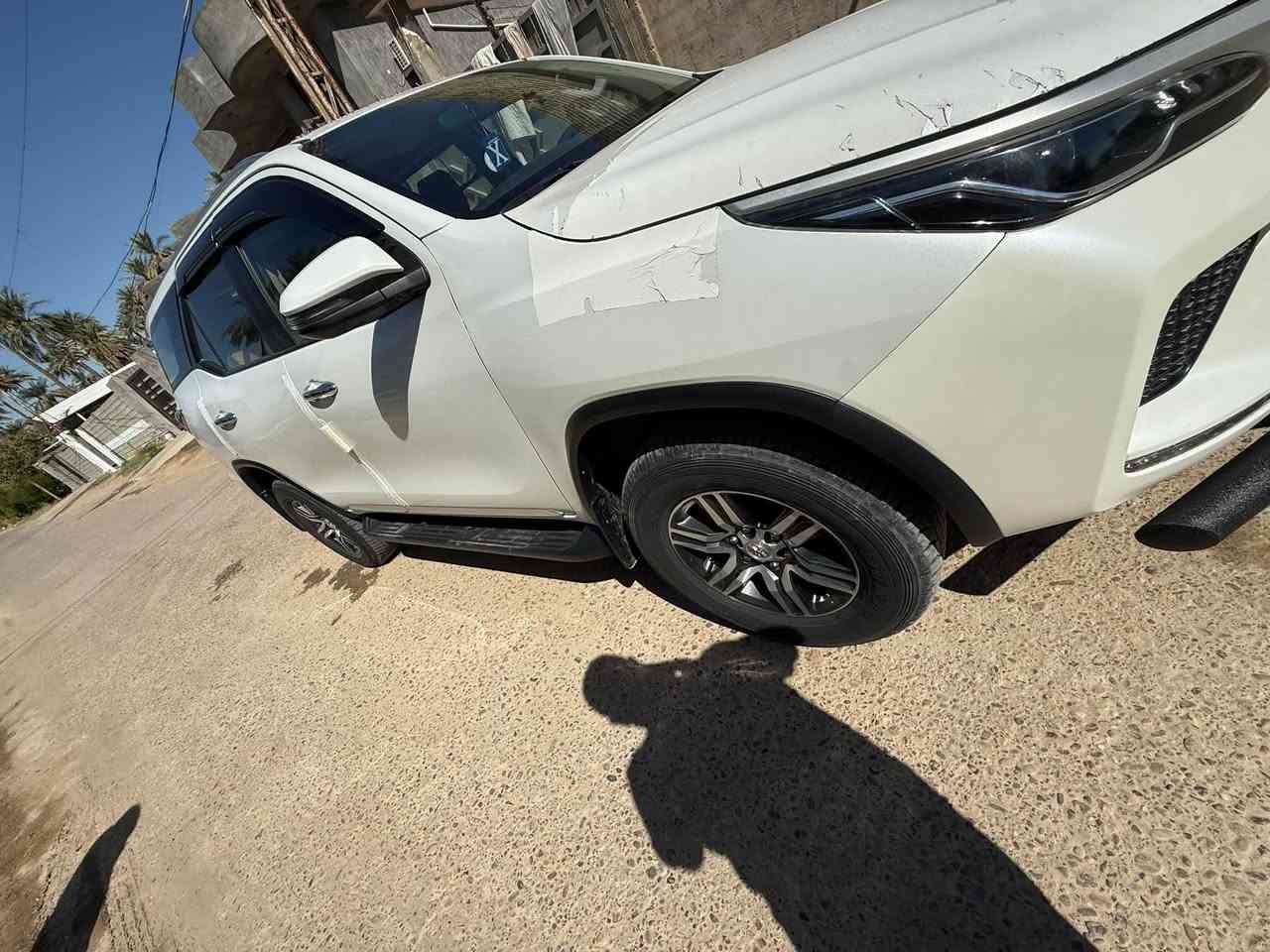 السلام عليكم 
فورچنر ٢٠٢٣ لون صدفي 
حساسات امامي خلفي 
محرك ٤ سلندر 
بيها دعاميه اماميه مبدله اصلي وكاله 
تبريد قطعتين 
داخل جلد ارضيه وكشنات
ماشيه ٢٥ الف 
السياره بإسمي والتحويل مباشر
سنويه لغاية ٢٠٣٠ وهزه جديد
للاتصال على الرقم  *********** وموجود واتس آب
السعر ٢٧٠ وبيها مجال قليل اتصل وتدلل
