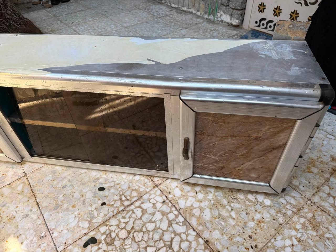 غراض بيت نضيفات لبيع  كلمن وسعره *********** وتساب مكاني الحريه
