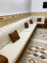 اثاث • كنب • نظيف ١٠٠٪