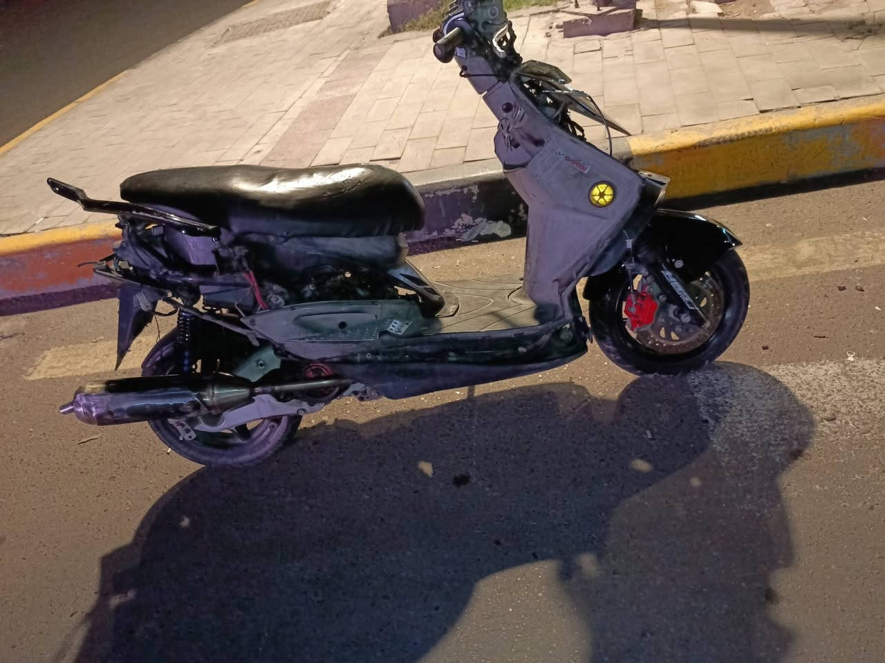 سكنس فحل نوزل
ميكنه 58.5 شك كاع شك شلعه و معدل 
نكرة بكل وقت تخبل الله شاهد علي 
سلف مرات يشتغل مرات لا يردها كتف شحن 
غرضهااا كها موجود من الف لل يا 
كفرات مادزة ما بيه حيل اشد 
صالنصه بوري عدل  صوت بلادي- بلاديه ام الحساس 
سعرها 475 و بيها مجال حك جيه 
*********** 
غراضضض كها كامله عداد شغال 
بك لايت شغلل ما عدة تراش
اذا اكو مراوس جيتي ار أو شي بلادي نضيف
