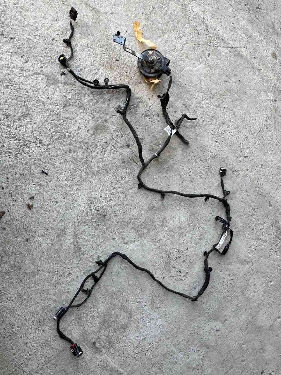ضفيره جيب شيروكي وهورن تك الضفيره مكصوصه من الفيشه الرئيسيه وباقي الفيش كلهن موجودات الي تفيده يتواصل وياي .***********
