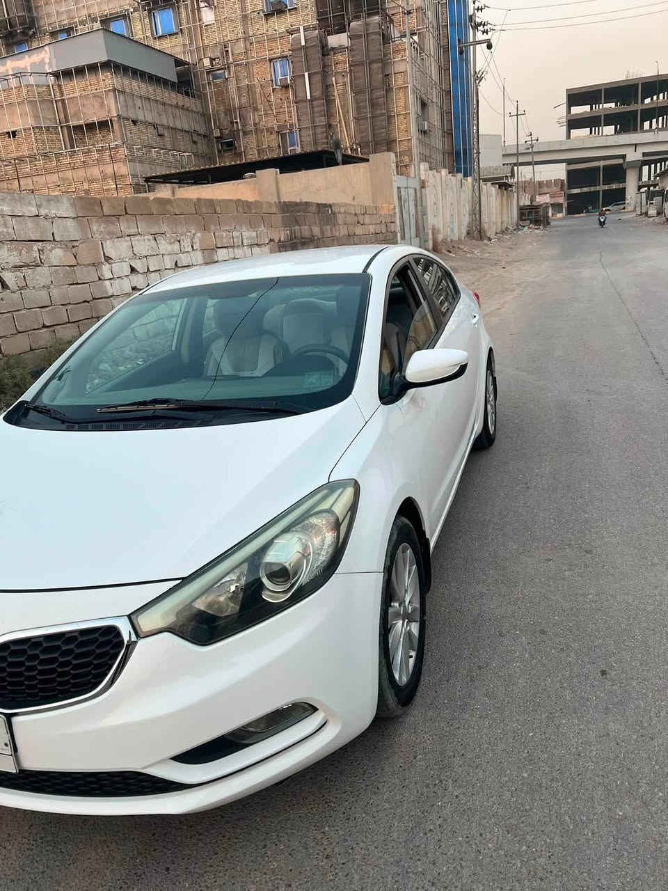 السلام عليكم سيراتو ٢٠١٤ خليجي للبيع ماشي٢٠٠ الف  سنويه ساقطه صبغ دعاميه إماميه المكان مأشر عليه  بل صوره تكحيل ول دوسه شبر صبغ الباقي مكفول كير مكينه مكفول محرك 1600دوش رقم بابل مكان السياره بابل بسمي السياره تحول ثاني يوم للتواصل ***********
