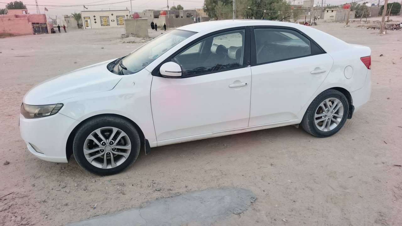 سلام عليكم سيراتو لبيع مديل 2011مكفوله  رقم اربيل  المكان كربلاء طريق نجف كربلاء عمود 1033مكلف بلنشر ***********
