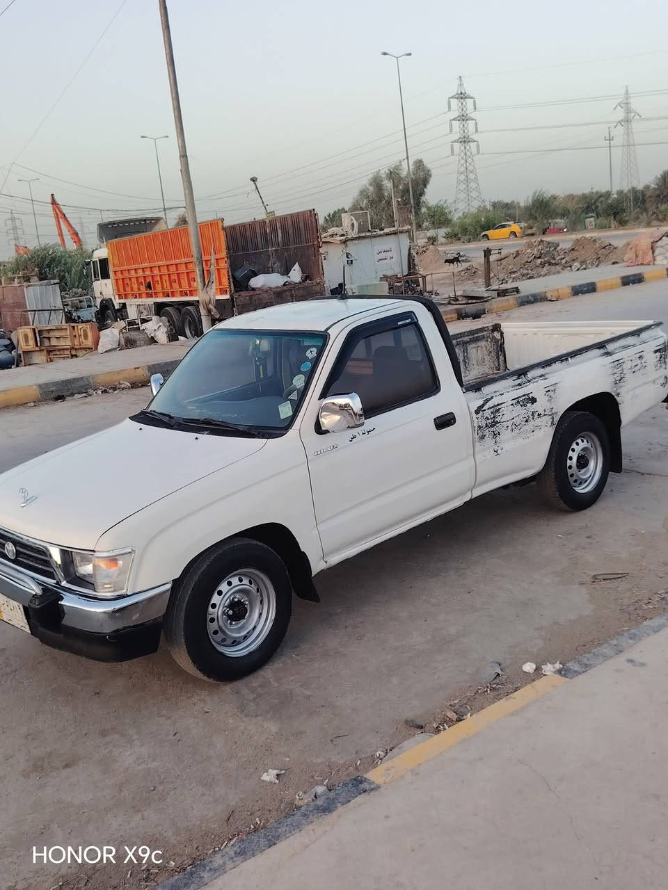 البيع خمسه جنكال رقم بصره تحويل مباشر سياره كفاله عامه من كلشي لا ضربة ولا تبديل ولا صبغ على وضع شركه حداديه كهربائية كله جاهزة متخسر ربع عليه عنوني ذي قار  السعر ٦٢ ورقة علمن اني مكلف بنشر نتصل ***********

نص مكتوب في الصور:
- HONOR X9c