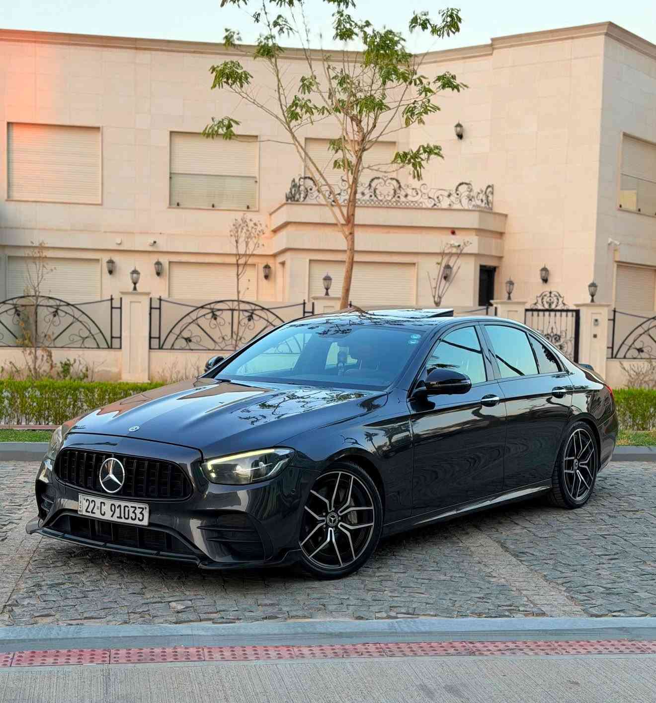 للبيع
Mercedes Benz E350 2022

الموصفات 

1. فتحه سقف 

2.  بصمات ابواب  

3. لايت متحرك 

4. كيج إلكتروني متغير 4 أشكال 

5. شاشه حجم الكبير  

6. رادارات امامي خلفي جوانب 

7. حساسات 360 درجه 

8. صندوق كهرباء 

9.اتو هولد

10. لد داخلي متغير 64 لون 

11. سماعات برو مستر 

12. كشنات تدفئه

13. ويل 19 AMG أصلي 

14. صفر مسج جديده جداً السياره ما بيها اي نقص

- مكان السياره بغداد  

- حادث جاملغ امامي بدون ايرباك 

***********- الاستفسار 

السعر $31.500 اوبيها مجال بالمعقول
