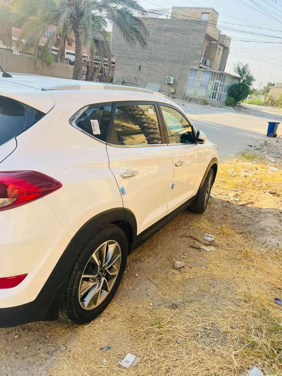توسان 2018 وارد خليجي
مرقم بغداد انكليزي  تحويل مباشر

موصفات السيارت 

تبريد قطعيتين 

داخل صاج 

داخل جلد قرميدي 

تحكمات ستيرن 

السعر 176$

مكان السيارة بابل طريق حلة بغداد 

الاستفسار الاتصال ع الرقم ***********
