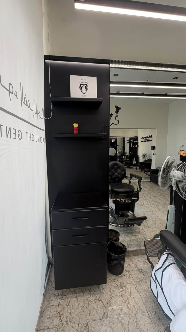 السلام عليكم
ديكور حلاقة للبيع Mdf صبغ حراري ثقيل درجة اولى
العرض 4 متر والارتفاع مترين وعشرين
متوفر قطعتين ثنينهن نفس المواصفات 
العنوان البصرة بريهة
للأستفسار واتس اب او اتصال ***********
