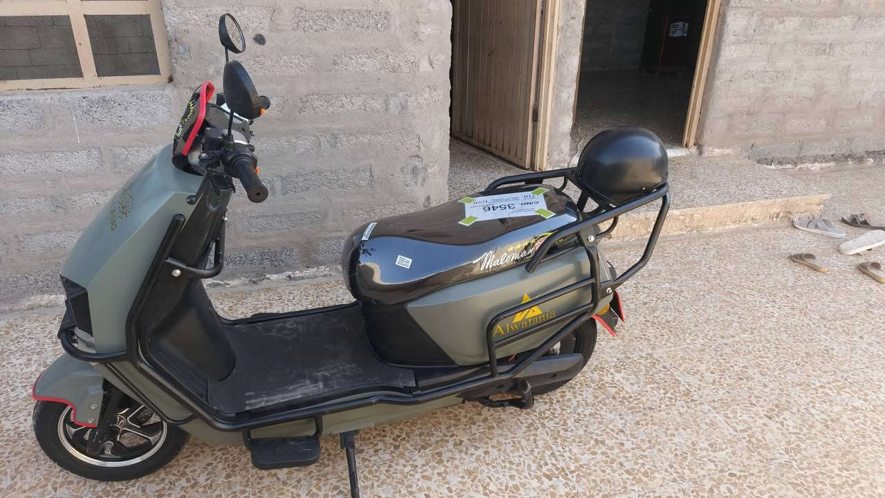 ماطور شحن للبيع فول مواصفات كلها شرط كلها وضع شركة شرط الفحص بيها نضام صرقاتشقيل عن بعد بصما عدد 2سويجات عدد 2 بطاريات6 مصطرا حجم كبير شرط الفحص ليت زينول علي ناصي دبل يشاره السعر700 وبي مجال للتواصل خاص او تلفون بي وتساب لكورك ***********او ***********
