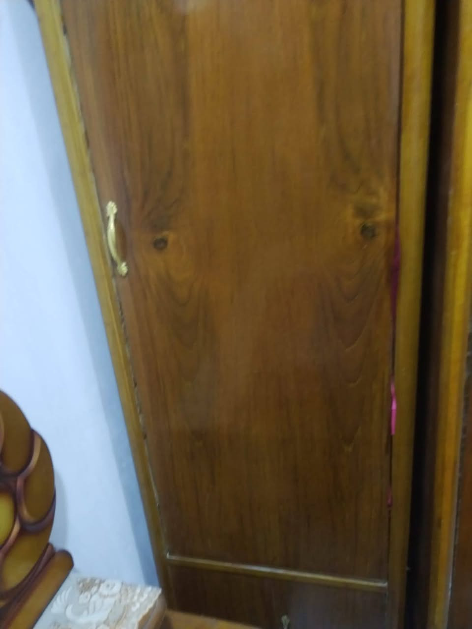 قرفه نجاره نظيفه تفاصيل على هذا الرقم للشراي***********
