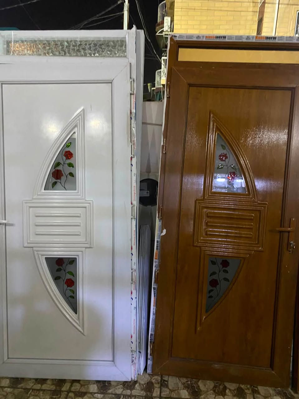 أبواب بلاستك PVC عدد ( ٣ ) درجة اولى
لون جوزي ( ١ ) 
لون ابيض ( ٢ ) 

العنوان : كركوك - طريق بغداد 

هاتف : ***********
