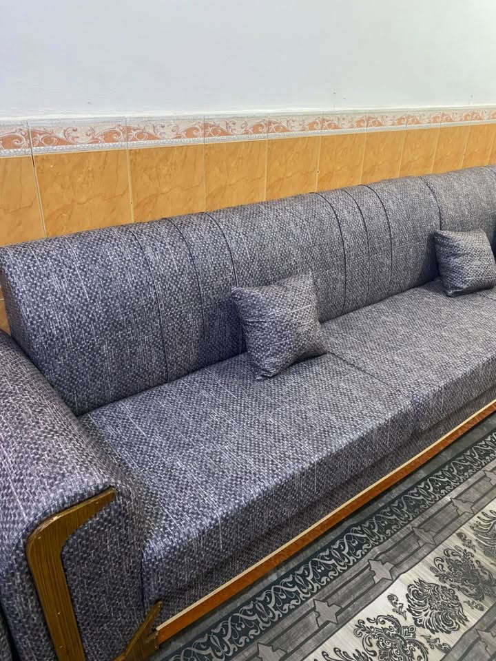 هذا الديوان جديد عشرين مقعد اريده ب 850 بي مجال بسيط عنوان. بغداد الحرية
الاستفسار رقم. ***********
