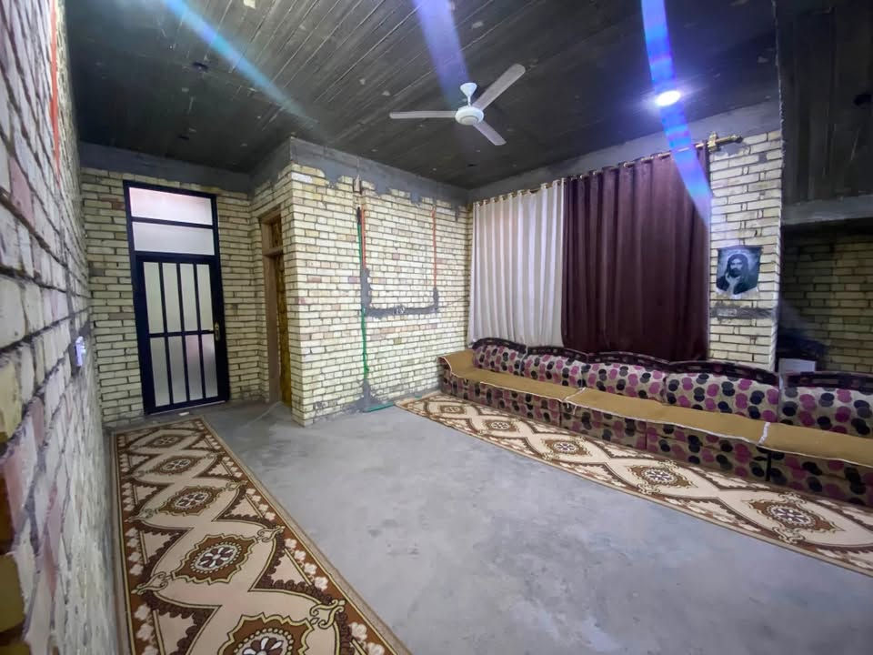 دار للبيع قرب الامام تاج الدين ( ع )

🛑 السلام عليكم ورحمه الله وبركاته 

يوجد بيت للبيع قرب الإمام تاج الدين ( ع ) بستان الشيخ بظهر الامام 

🛑 المساحة الكلية 272م

🛑يحتوي على غرفتين 2 وصالة واستقبال ومطبخ وكراج وحديقه 

🛑صحيات خارجية وصحيات داخلية 

🛑احبائي لمعرفة باقي التفاصيل الاتصال على الرقم التالي ***********

