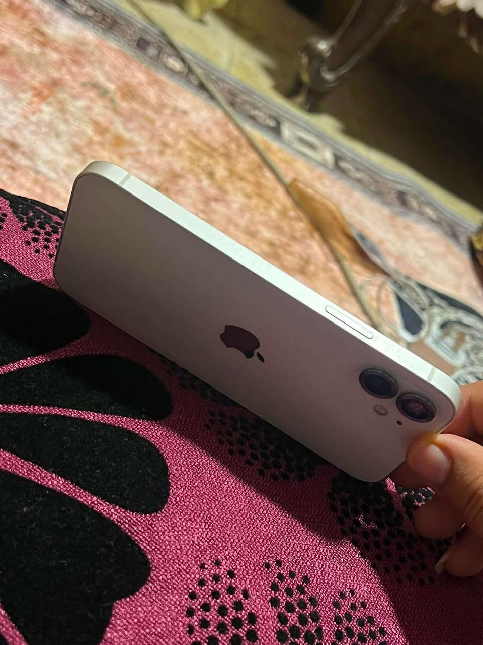 سلام عليكم ايفون 12 كله بلادي ونضافته 90 بس بطاريه مبدل اذا اكو مراوس ب12 برو ماكس وفرق بسيط عادي وذا بيع قفل 275 مكاني بغداد رقمي ***********
