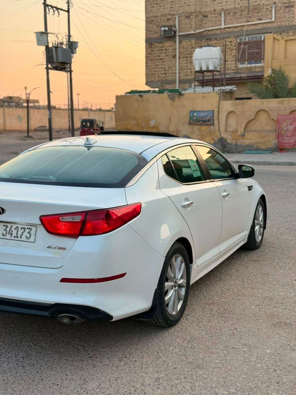 كيا اوبتما موديل /2015 وارد أمريكي ضرر باب خلفي جه اليمنه ول داير الخلفي سياره جاهزه على آخر حبايه فول مواصفات 
بصمت تشغيل +بصمت بوب 
قطعتين تبري +داخل لونين 
أناره ذاتي +اشارت ترحيب
داخل صاج ملكي + تبريد بيانو 
فتحت سقف + كشن كهرباء 
شاشه + كامره نضام ايكو قتصاد بانزين 
مانع انزلاق + كشافات لايت عدسات لايت متحركه + حساسات خلفيه /3 وضعيات قياده - دبل كروز 
رقم بغداد دولي بسمي لل 31 
كير + محرك كفاله تبريد ثلج ⛄️🥶
حداده + تخم تاير نضيف بطاريه جديده 
وبعد بيه هواي مواصفات 
سياره جاهزه للأخير لف متصرف عليه 
لاستفسار اتصل /*********** / ***********
العنوان ذي قار الرفاعي 
السعر 122 وبيه مجال الرفاعي, ذي قار
