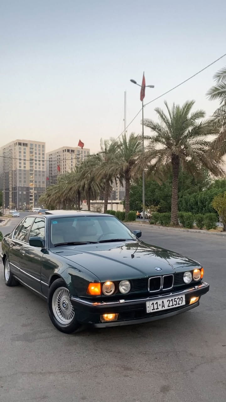 للبيع Bmw730 
موديل ٩١ رقم بغداد الانكليزي باسمي تحويل مباشر هزه جديده 
سياره محرك ٣٠ اصل ٦ سلندر 
محرك كير شغال ١٠٠/١٠٠
حداديه جديده امامي خلفي 
تبريد شغال ثلج شرط ويه السويح 
موصفات 
كمبيوتر دبل جكمجه 
سلايد رووف طكيتن 
كشنات جلد كهرباء 
بطاين صاج ملكي 
برده خلفيه كهرباء.
مرايه وسطيه كهرباء 
هوك خلفي 
زراك امامي 
ويل شعاع وتخم تاير جديد 
سياره جديده بمعنى الكلمه وعليها ادامه كامله بدون اي نقص مال جناي  
السعر 68$ 
مكاني السيديه حي الاعلام 
للاستفسار الاتصال على الرقم ***********
