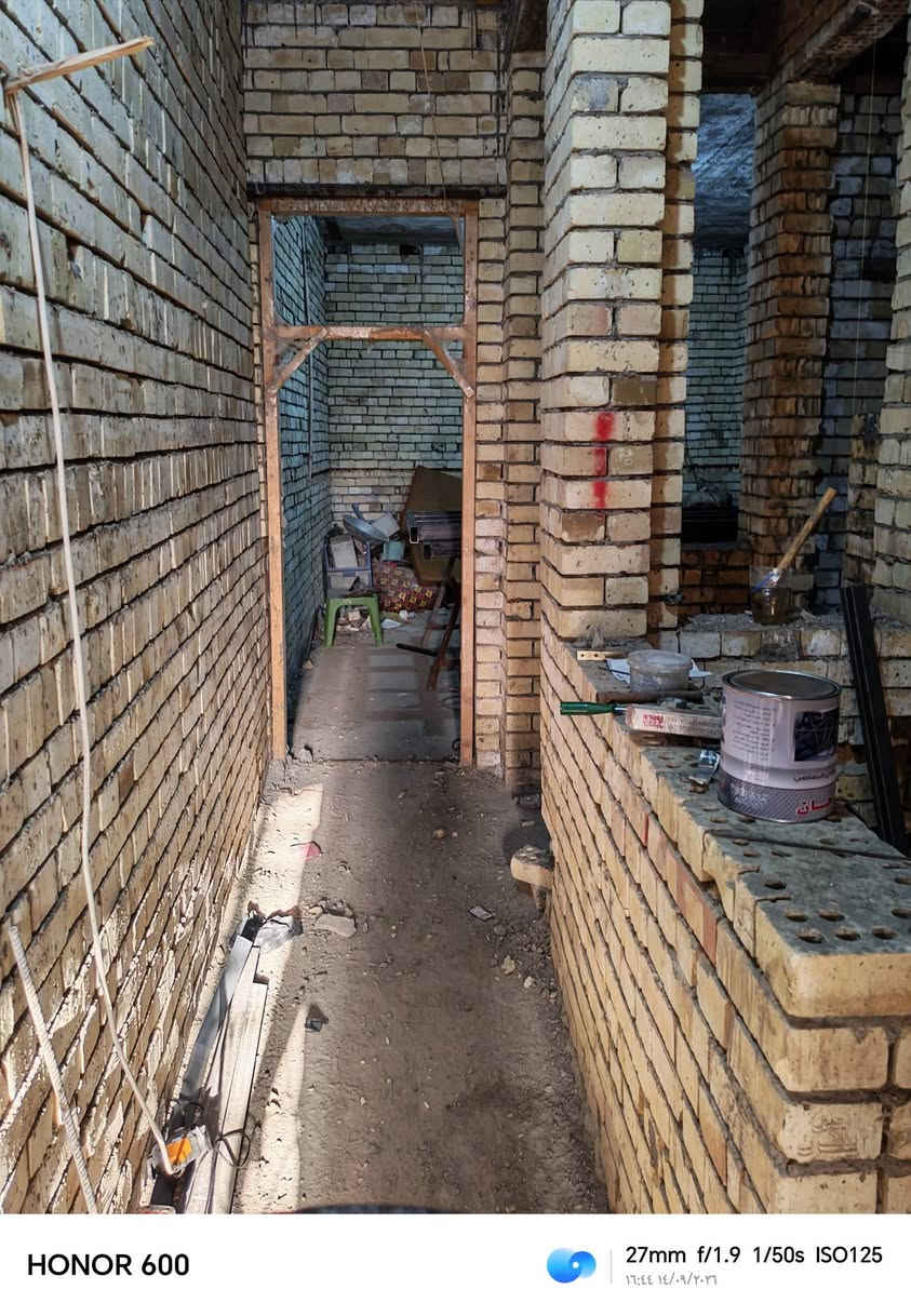 هيكل ثلاث طوابق للبيع مساحته ٧٠ متر الواجهة ٤ متر يتكون أربع غرف نوم استقبال ثلاثة صحيات مطبخ مفتوح على الصاله مكانه نهاية شارع خوله الفرع المقابيل سكلات علاء ابو تناكر سعر المطلوب ٩٠ مليون للاستفسار الاتصال على رقم ***********
