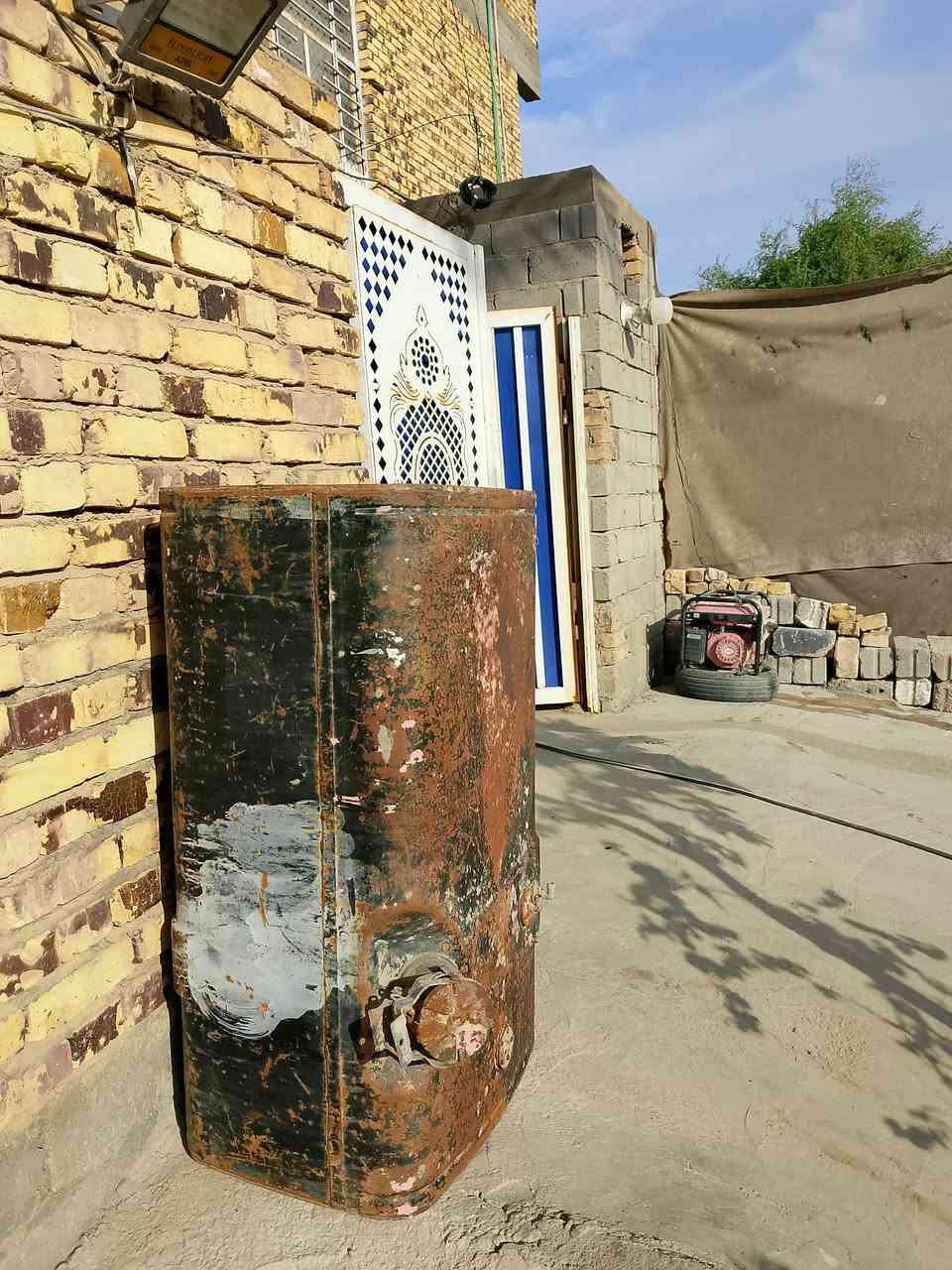 للبيع تانكي كاز 400لتر سعر 150 عنوان بابل ***********
