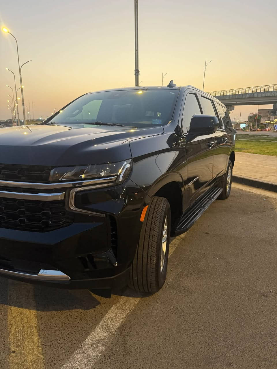 Chevrolet Suburban 2024 LS
 رقم بصرة خصوصي 
كشنات جلد متصله (كشنين كهربائية)
تو ويل 
محرك 5300
رادار خروج عن المسار 
حساسات خلفي و امامي 
كاميرا خلفية 
وارد امريكي 
من امريكا ماشيه 33 الف ميل و حالياً 35 الف ميل 
ضربتها جاملغ و ربع من البنيد
منظومة التبريد و الراديترات و جميع الكهربائيات ع وضع الشركة حتى الدعاميه بلاد بس صبغتها جمع الشواصي سليمه و بالكفاله
ايرباك بردة يمنى فقط ضارب و رجعته سستم 
صار بيها قطعتين تبديل الجاملغ الايمن و البنيد
** عدا الحادث كفاله من بدي و شاصي و محرك 
السيارة مغلفة PPF بالكامل مع الجامة الاماميه
السيارة جديدة بمعنى الكلمة و احلى من الصور  ما يحتاجلها اي مصرف 
السعر 38000 $
للأستفسار ***********
