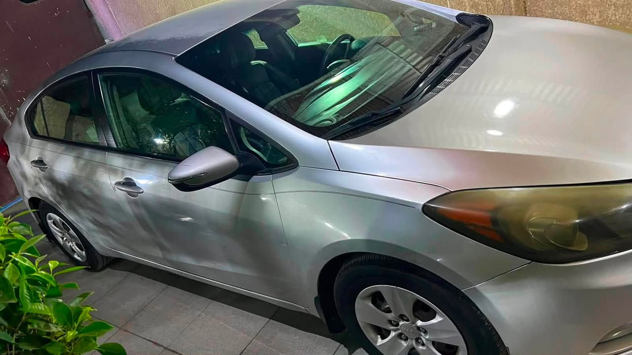 كيا فورتي ٢٠١٥
السيارة وارد امريكي حادثها دعامية وبنيد
رقم الشاصي مرفق بالصور
ايرباك دركة و دشبول الباقي سليم
السيارة مسويلها ادامة من كلشي
منظومة تبريد تحوير ممتازة وجديدة
صدر جديد 
المحرك والكير ما مفتوحات ابد
السيارة ماشية ١٤٥ الف 

السعر ٩٥ ورقة وبيها مجال بسيط للشراي
المكان بغداد
للتواصل
***********

