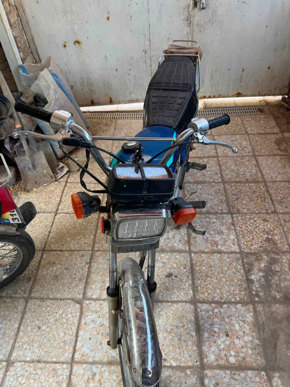 لليحبون الاصولي والجاهز ناما موديل ٢٢  شلامجة مرقمة باسمي المداور ثاني يوم مامستلم  لوحات بس سنوية تروح بالمداور تستلم اللوحات كهربائياتهة شوية تعبانة بس هية مال شغل وكراب نضيفة حيل 
مكاني الديوانية الوكيل نوار الباشا

السعر مليون150 الف … رقمي ***********
