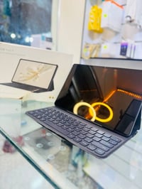 هونر باد 9 • ٢٥٦ جيجا • شاشة ١٢٫١