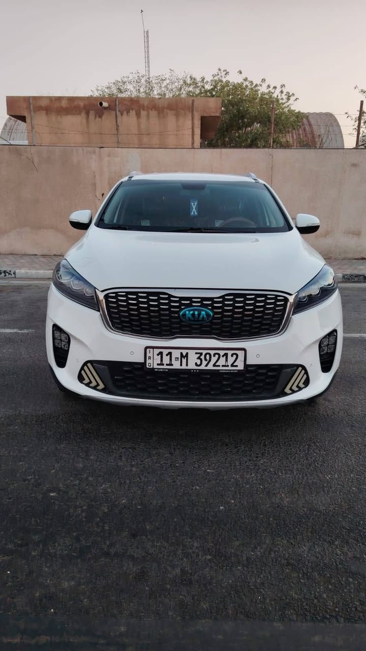 يالله السلام وعليكم  من رخصه الادمن المحترم اعندي سورنتو موديل 2019 خليجي فول مواصفات واحد على واحد بصمه  حساسات امامي خلف تحكم ستيرن جهتين شاير شفط كامره اماميه خلفيه شاشه كفاله عامه تبريد ثلج مكينه 6سلندر 7راكب تبريد 3قطع كفاله عامه مكينه كير حداديه تخم تاير كفاله عامه سياره جازه من كلشي العنوان كربلاء السعر 218 بيها مجال البيع فقط سياره جديده معنه الكلمه كامله مابيها اي نقص  اتصال على هاذه رقم ***********واتساب
