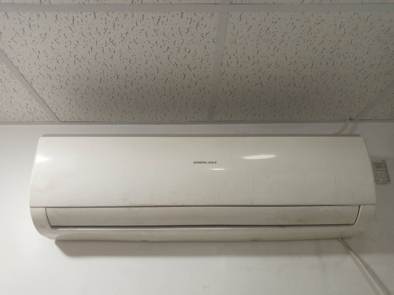 سلام عليكم سبلت جنرال نضيف نقص بس غاز متاح 250وبي مجال بصيط موسم واحد مشتغل ***********

