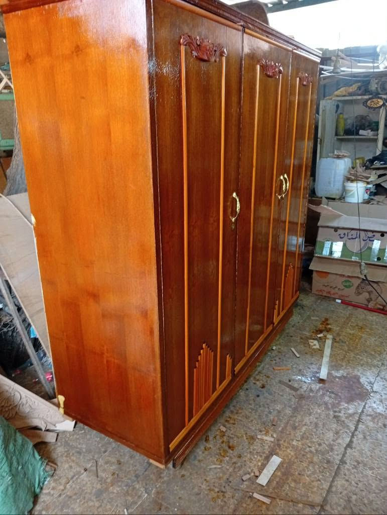 قنصور ثلاث ابواب نظيف جدا السعر 120 للاستفسار الاتصال على الرقم *********** موصل, نينوى
