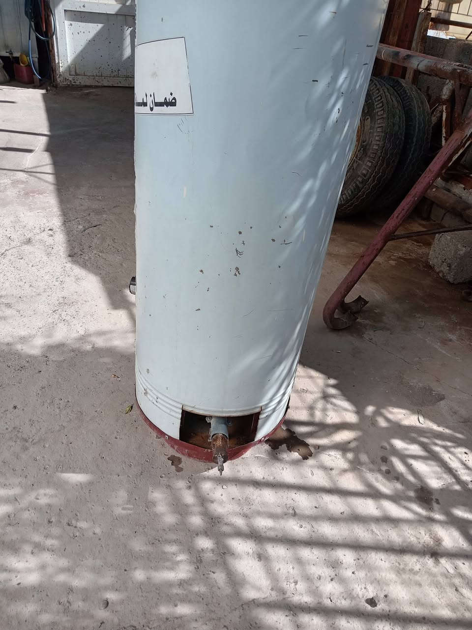 كيزر ١٧٥ لتر غاز وكهرباء ٣ملم حقيقي يعني يتحمل بوستر هم تفصال خاص بيها مكان ٣ عدد المنت السعر ١٦٠ الف للاستفسار *********** كركوك
